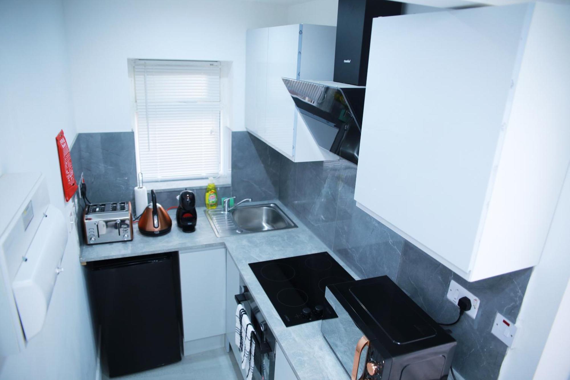 Harrow Luxury Flat With Free Parking. Apartment London Bagian luar foto